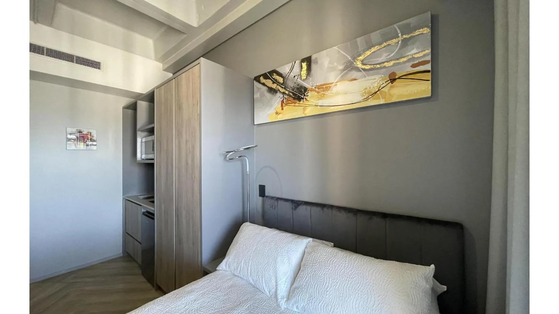Chic Deluxe Studio At Thibault Square Cape Town South Africa
